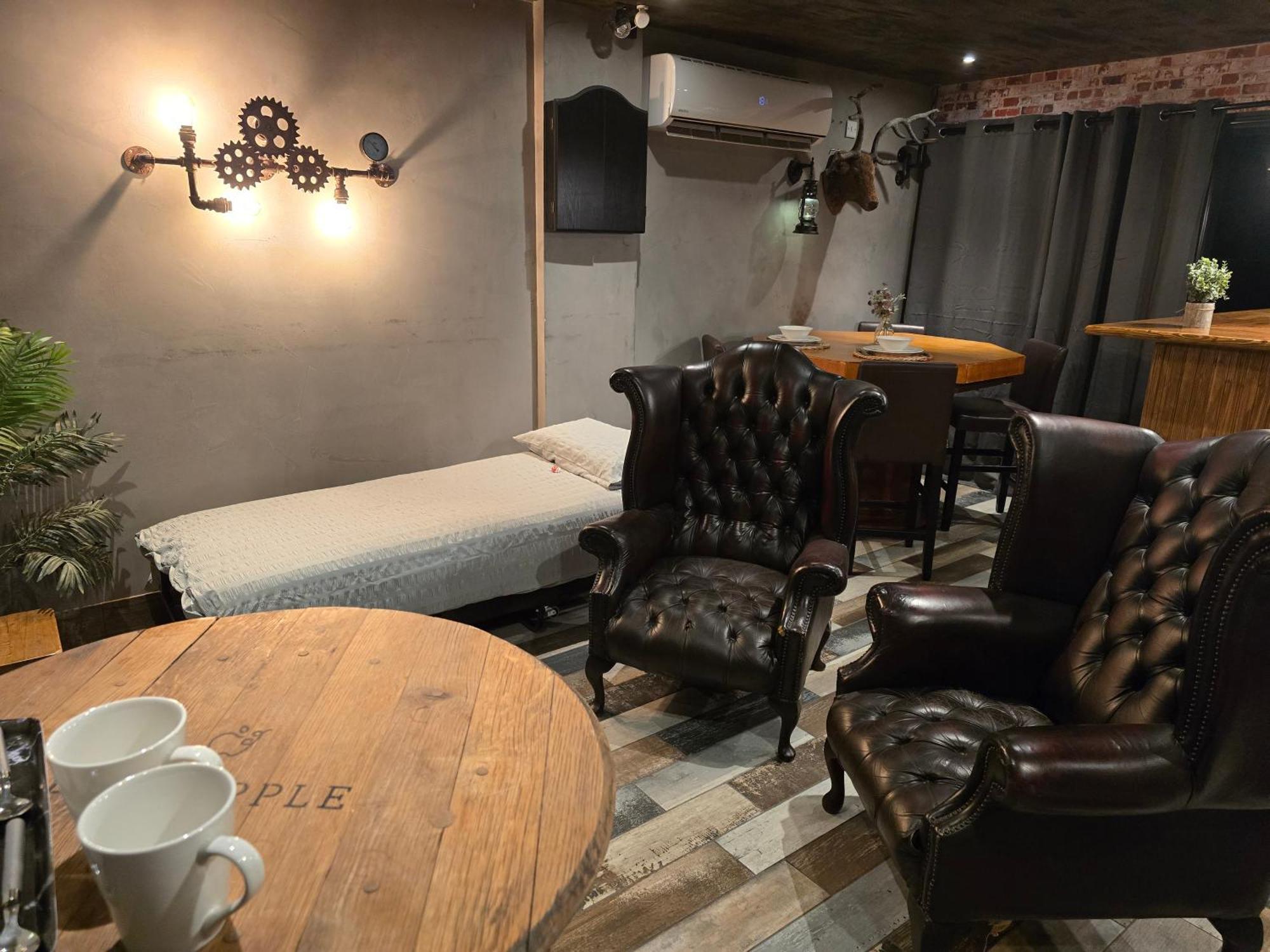The Pub - Unique & Authentic Experience - Free Parking!, 5 Minutes From Airbus And The Mall Cribbs Бристоль Экстерьер фото