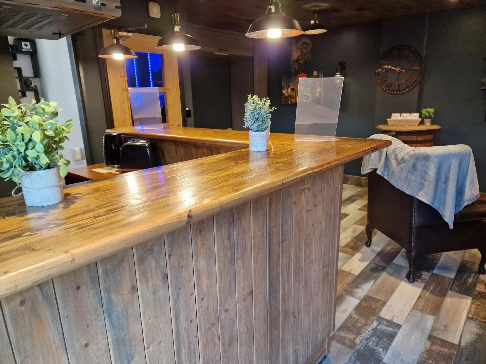 The Pub - Unique & Authentic Experience - Free Parking!, 5 Minutes From Airbus And The Mall Cribbs Бристоль Экстерьер фото